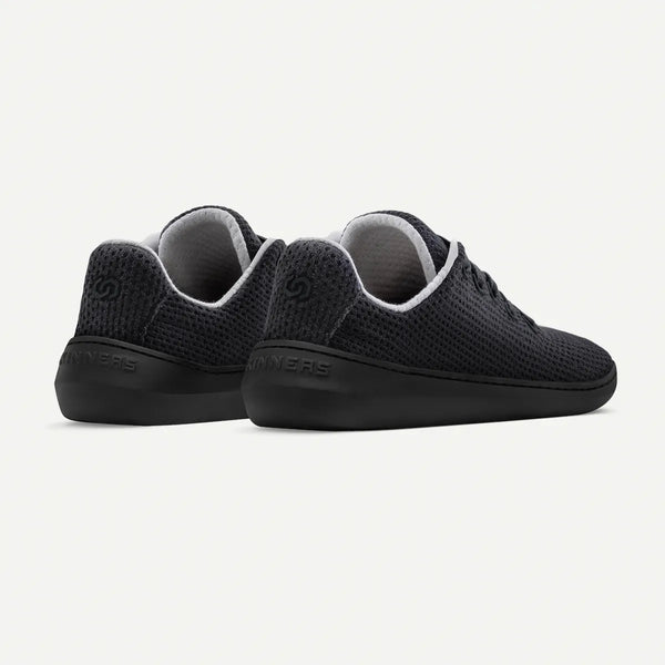 skinners_globetrotter_true_black_back