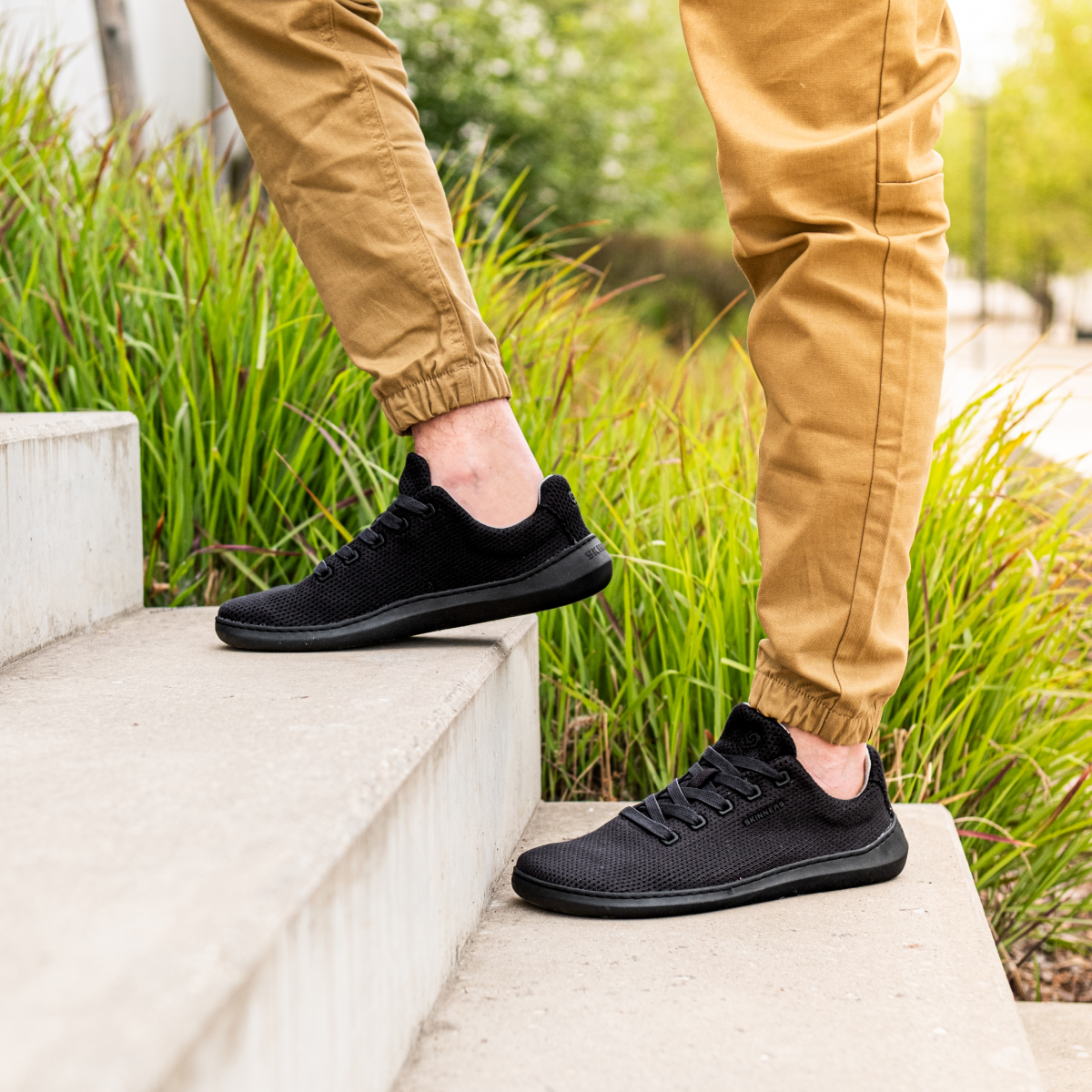 Globetrotter True Black (Black)