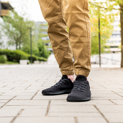 Globetrotter True Black (Black)