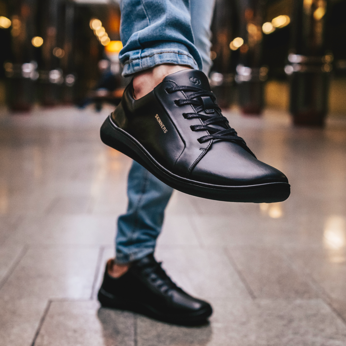 Moonwalker Black (Black)