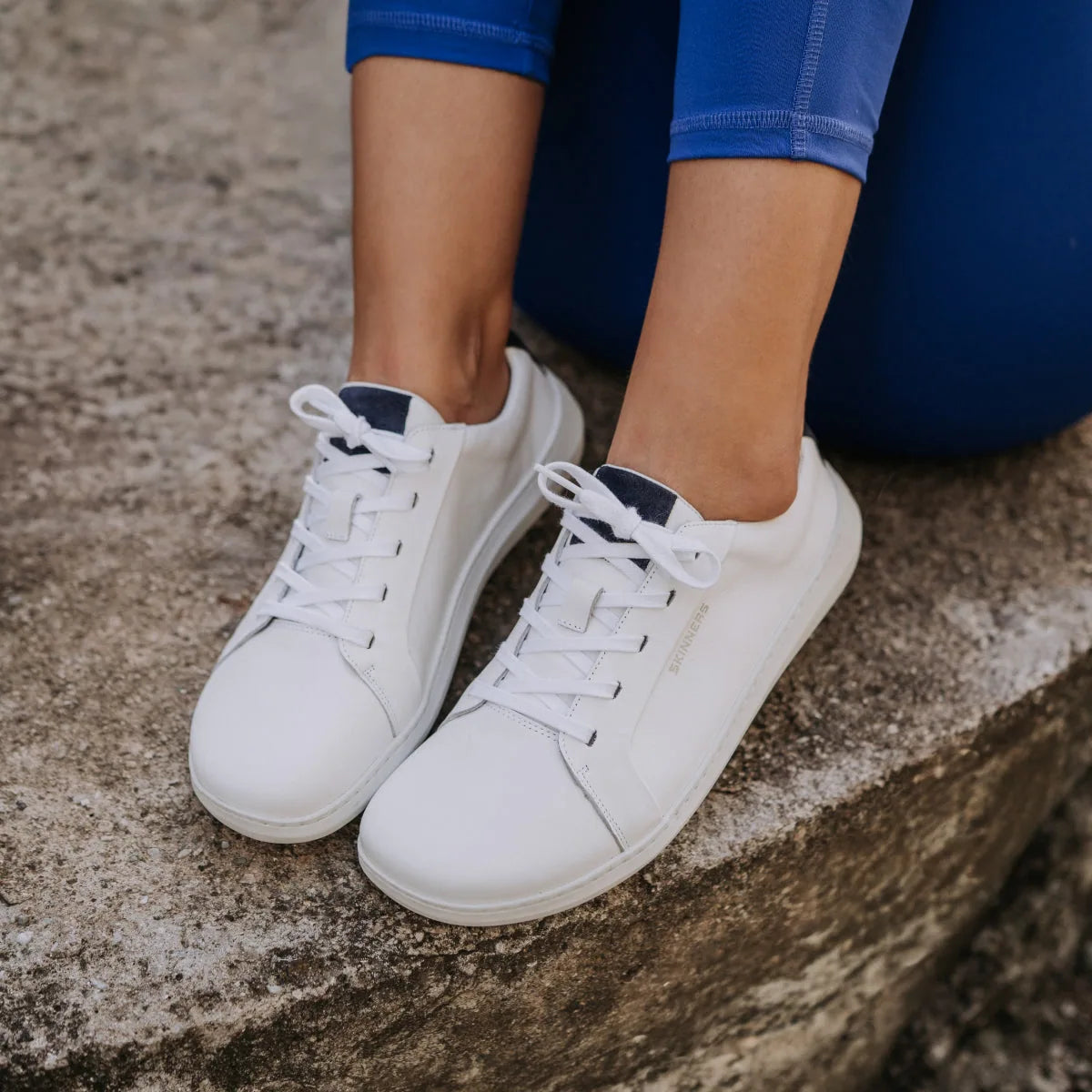 skinners_moonwalker_blue_white_1