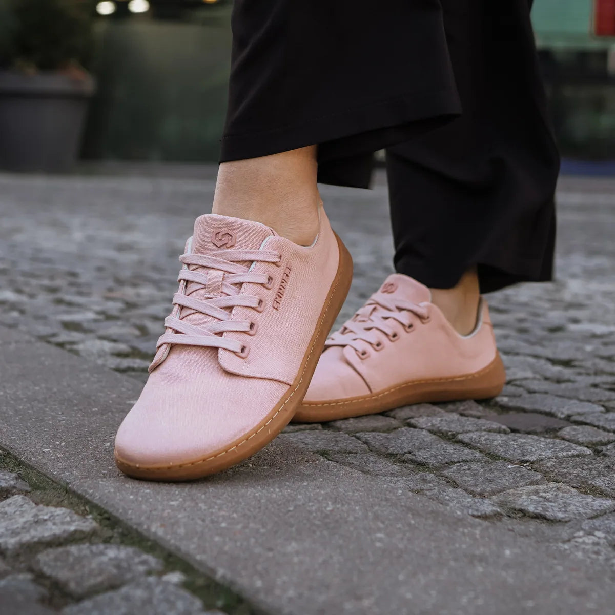 skinners_wanderer_ii_dusty_pink_1
